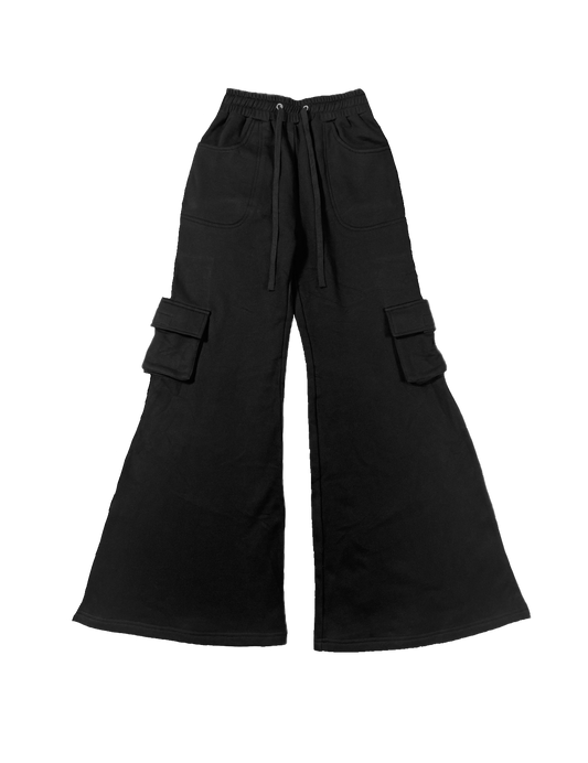 FLARED CARGO SWEATS
