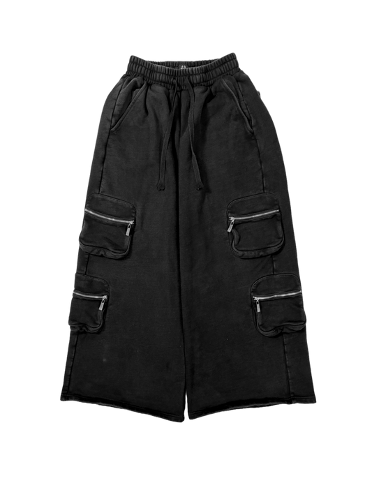 ZIPPERED CARGO SWEATS